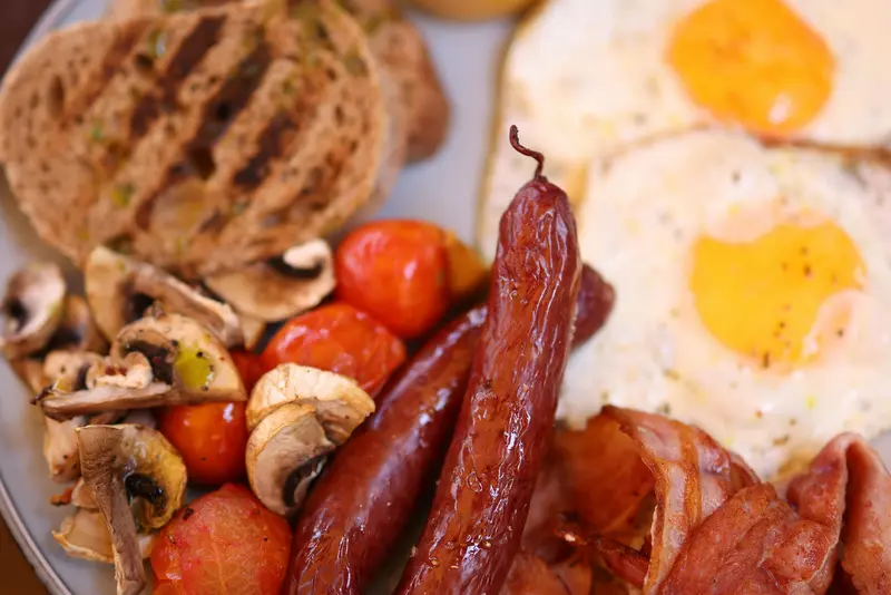 Set Breakfast